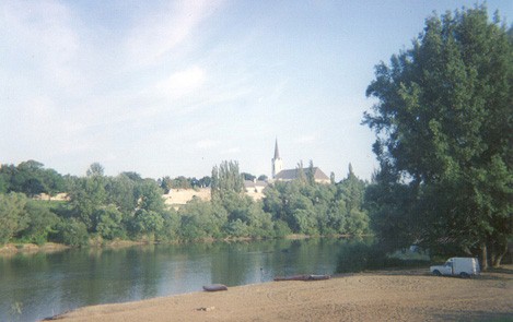 R.Bodrog.jpg (37593 bytes)